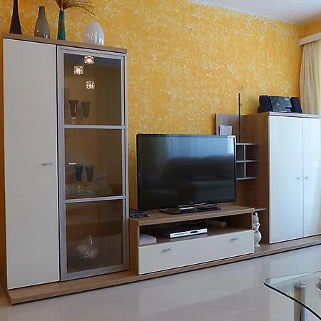 Sleeps 4 Wifi زيرمات